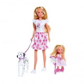 Steffi Love promenade avec Dalmatiens & une Trottinette
