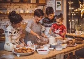 Biscuits décorés en forme de jouets pour bébé