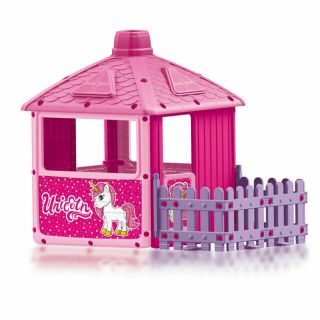 CITY HOUSE WITH FENCE
